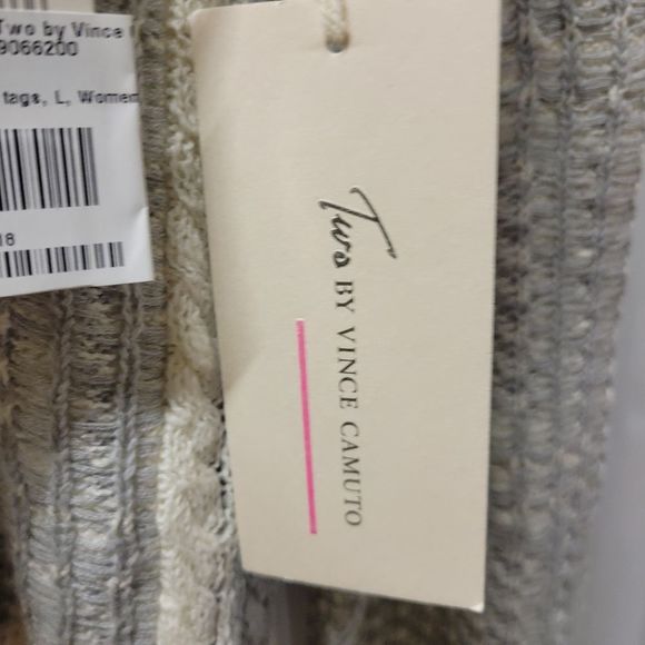 NWT vince commuto plush think knit soft beautiful hi-lo sweater. Great 🎁 gift! - Picture 8 of 8